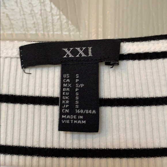 Forever 21 crop top! - Picture 2 of 2